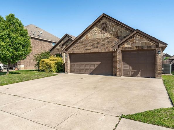 4248  Leeds Drive , Crowley Texas 76036