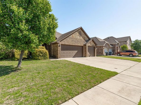 4248  Leeds Drive , Crowley Texas 76036