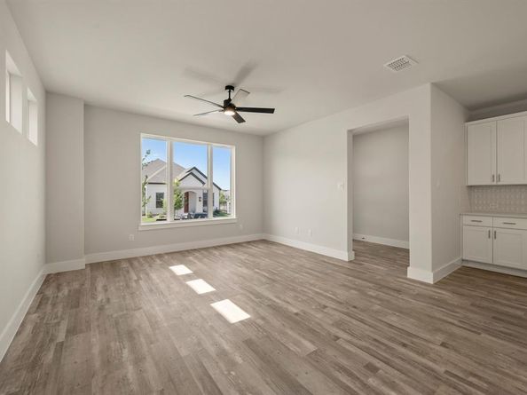 1125  Carnation Drive , Crowley Texas 76036