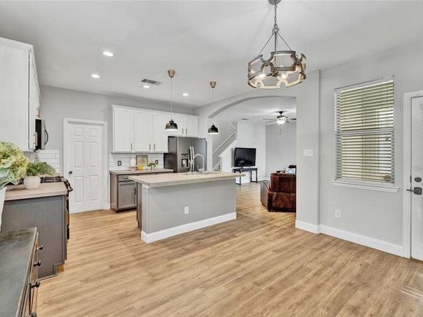 1208  Spanish Moss Drive , Savannah Texas 76227