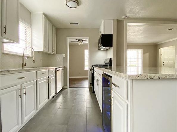 3626  Knight Lane , Garland Texas 75042