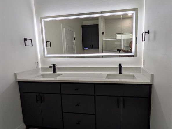 5629  Lester Granger  , Fort Worth Texas 76112
