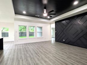 5629  Lester Granger  , Fort Worth Texas 76112