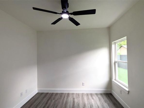 5629  Lester Granger  , Fort Worth Texas 76112