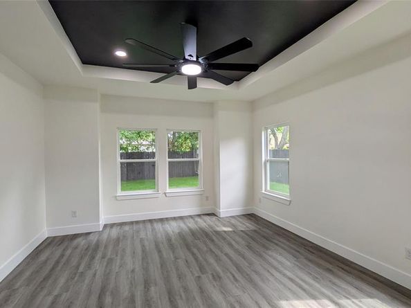 5629  Lester Granger  , Fort Worth Texas 76112