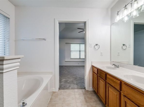 6709  Chalk River Drive , Fort Worth Texas 76179