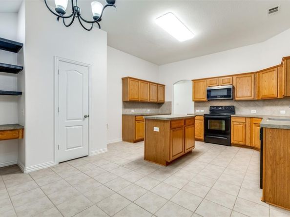 6709  Chalk River Drive , Fort Worth Texas 76179