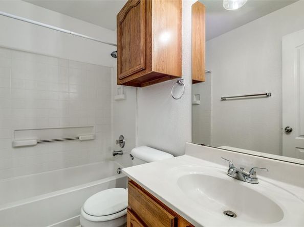 6709  Chalk River Drive , Fort Worth Texas 76179