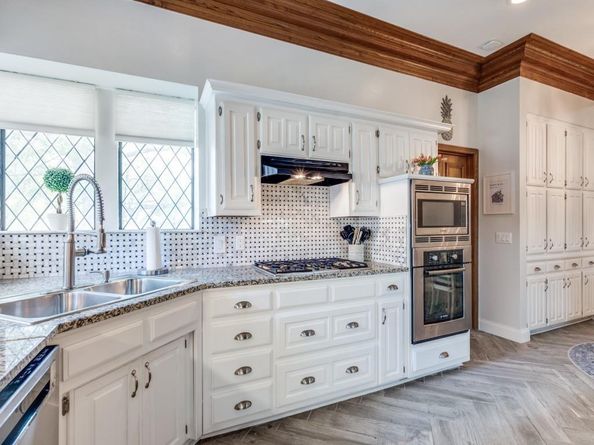 2305  Chadbourne Drive , Plano Texas 75023