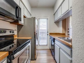 7522  Holly Hill Drive  7, Dallas Texas 75231
