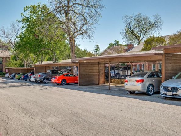 7522  Holly Hill Drive  7, Dallas Texas 75231