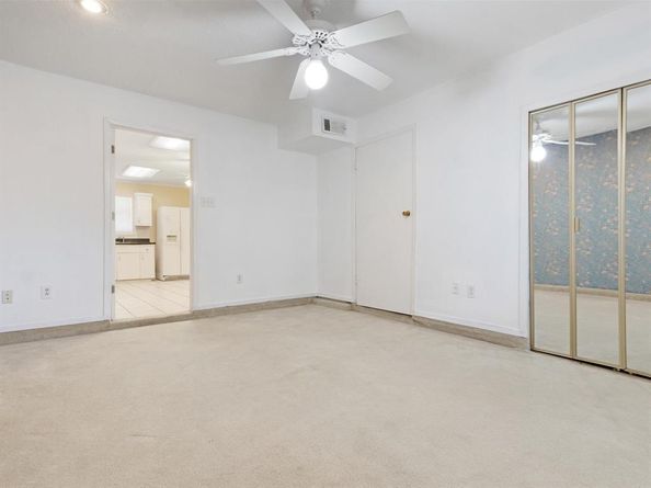 424  Bluebonnet Trail , Garland Texas 75043