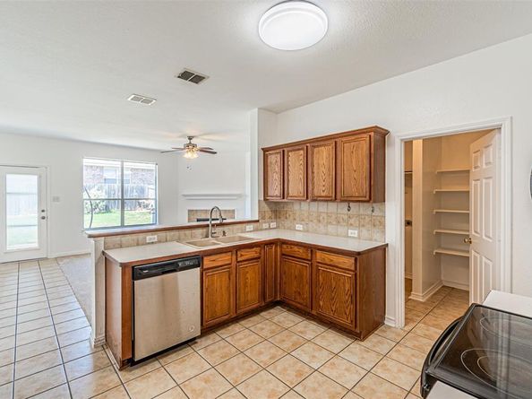 1301  Hennessey Court , Fort Worth Texas 76131