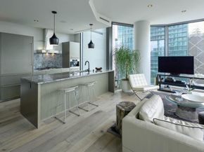 2900  Mckinnon Street  604, Dallas Texas 75201