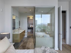 2900  Mckinnon Street  604, Dallas Texas 75201