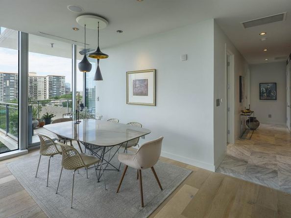 2900  Mckinnon Street  604, Dallas Texas 75201