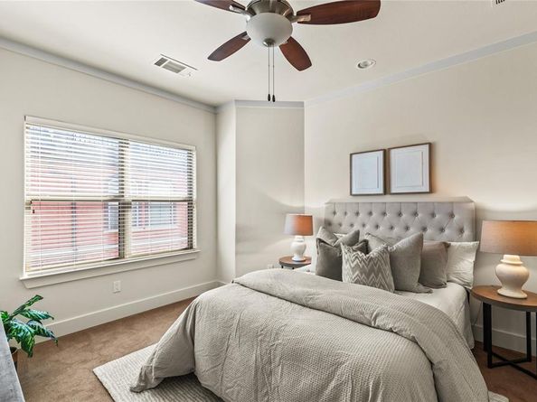 5909  Ross Avenue  2, Dallas Texas 75206