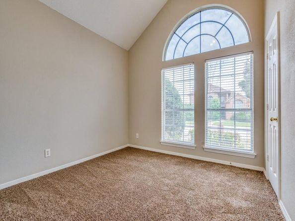 18851  Park Grove Lane , Dallas Texas 75287