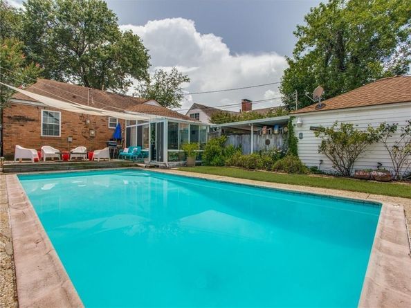 1753  Crowberry Drive , Dallas Texas 75228