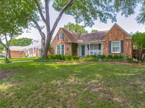 1753  Crowberry Drive , Dallas Texas 75228