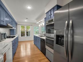 1753  Crowberry Drive , Dallas Texas 75228