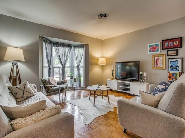 1753  Crowberry Drive , Dallas Texas 75228