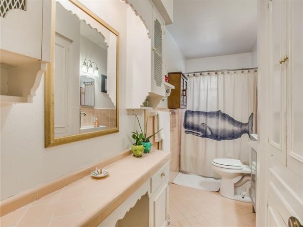 1753  Crowberry Drive , Dallas Texas 75228