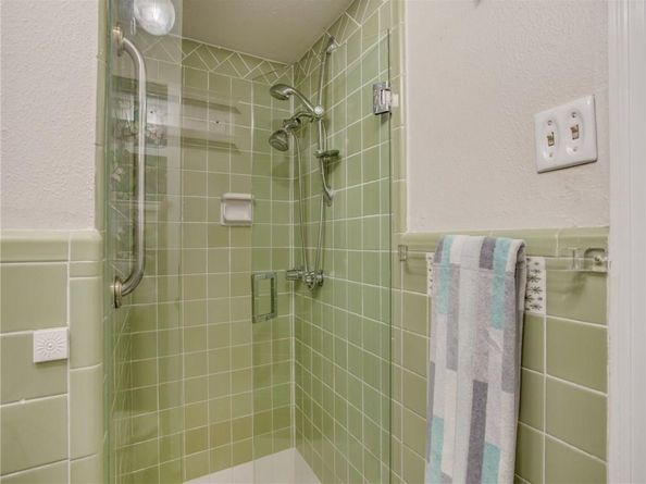 1753  Crowberry Drive , Dallas Texas 75228