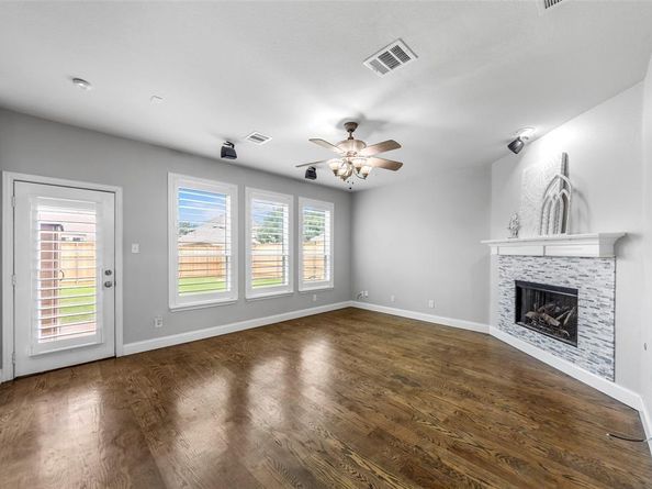 1557  Crystal Pass , Allen Texas 75002