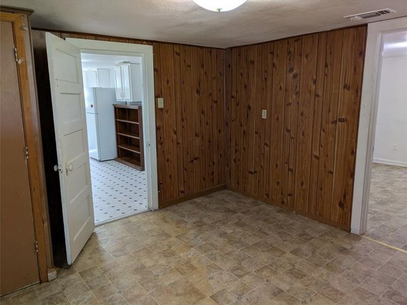 411 S Bradshaw Street , Denton Texas 76205