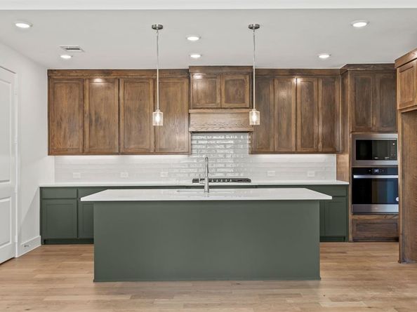 4016  Reserve Way , Providence Village Texas 76227