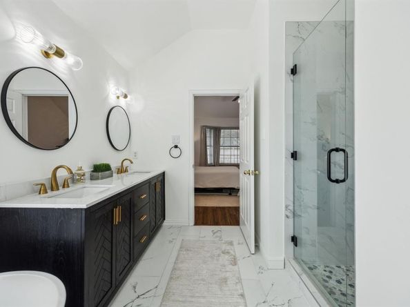 10119  Andre Drive , Irving Texas 75063