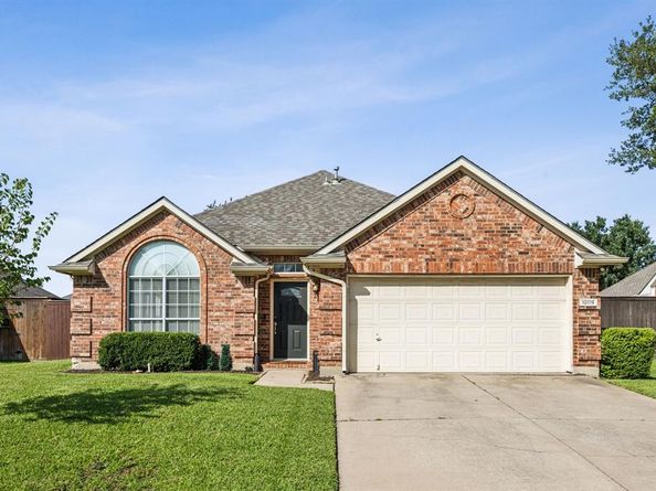 10119  Andre Drive , Irving Texas 75063