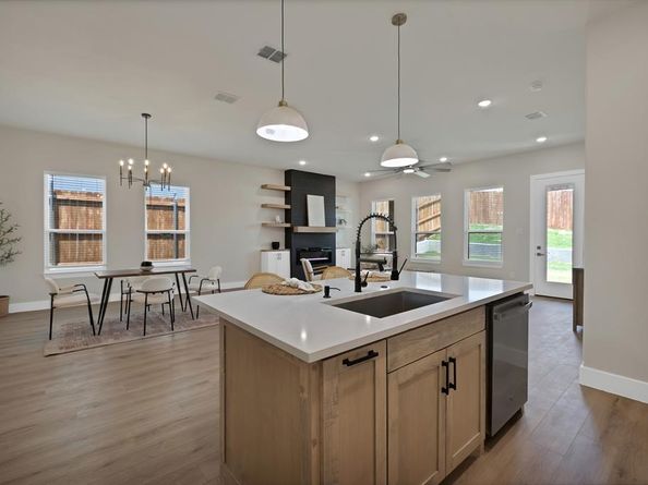 5328  Locke Avenue , Fort Worth Texas 76107