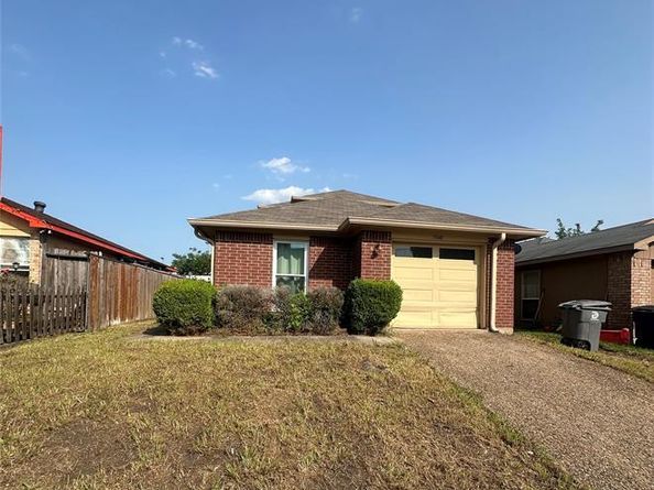 3840  Scarsdale Lane , Dallas Texas 75227