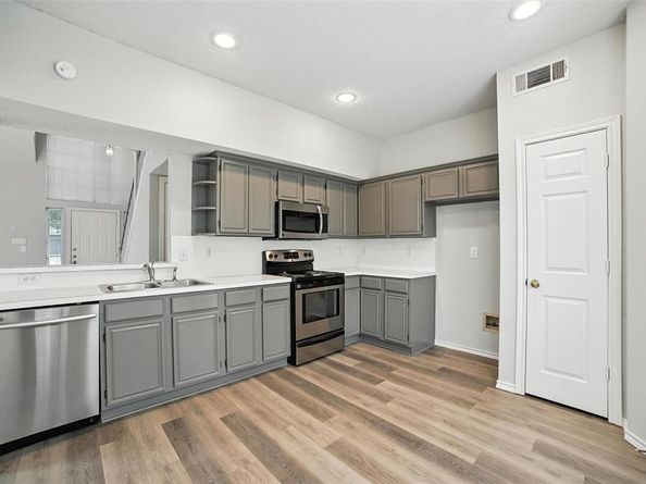 142  Woodcreek Drive , Rockwall Texas 75032