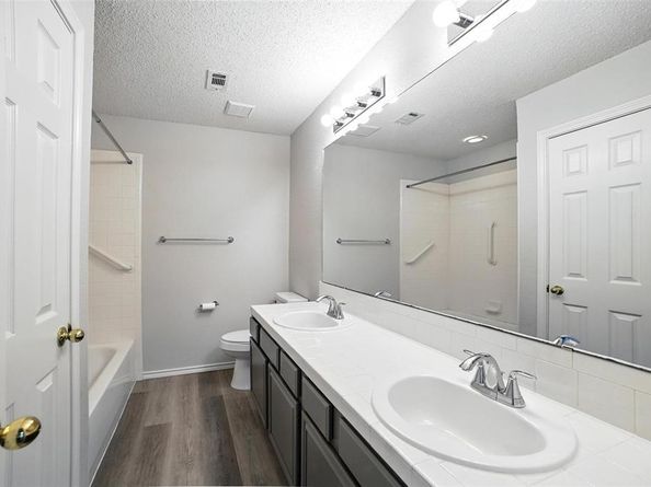 142  Woodcreek Drive , Rockwall Texas 75032