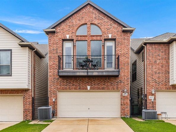 4217  Swan Forest Drive  D, Carrollton Texas 75010