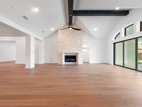 712  Bear Creek Drive , Hurst Texas 76054