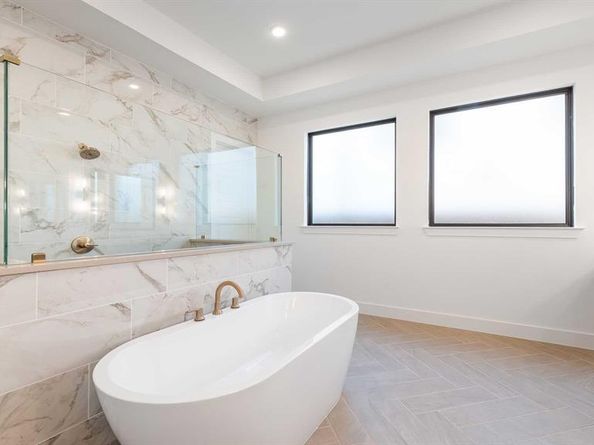 712  Bear Creek Drive , Hurst Texas 76054