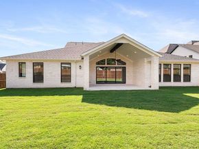 712  Bear Creek Drive , Hurst Texas 76054