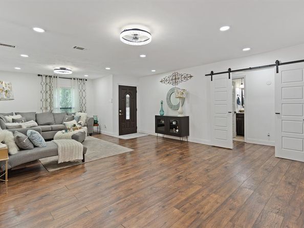 5013  Middleton Circle , The Colony Texas 75056