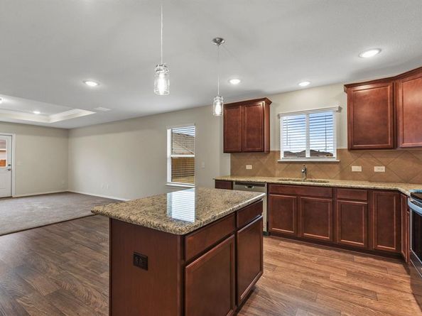 6057  Anchors Landing Pass , Fort Worth Texas 76179