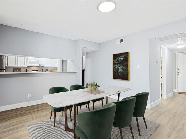 9607  Walnut Street  11203, Dallas Texas 75243