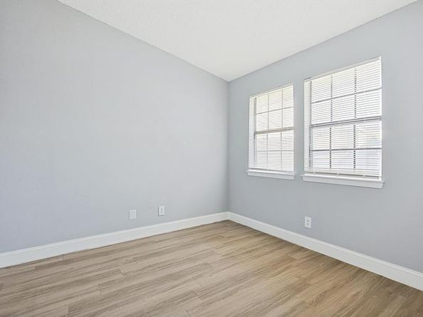 9607  Walnut Street  11203, Dallas Texas 75243