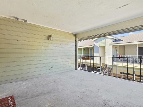 9607  Walnut Street  11203, Dallas Texas 75243