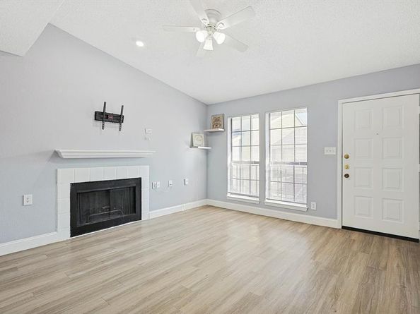 9607  Walnut Street  11203, Dallas Texas 75243