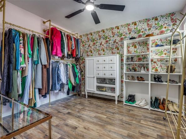 12209  Wightman Place , Dallas Texas 75243