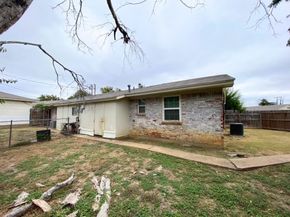 2520  Normont Circle , Fort Worth Texas 76103