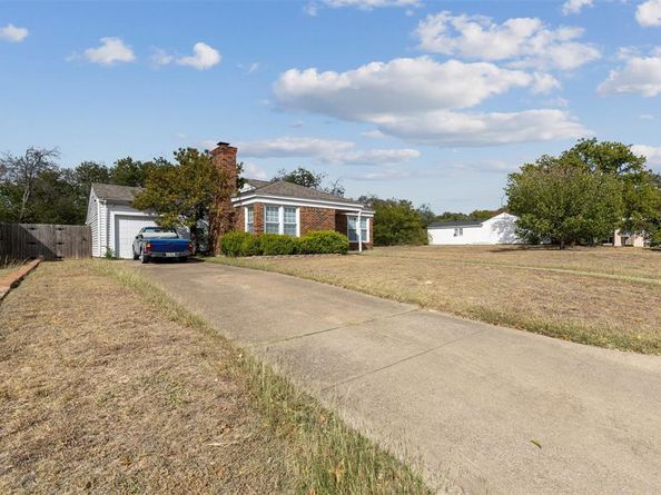 6420  Camp Bowie Boulevard , Fort Worth Texas 76116